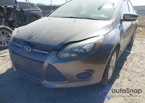 2013 Ford Focus Se z USA, uszkodzony, nr VIN 1FADP3K27DL237804